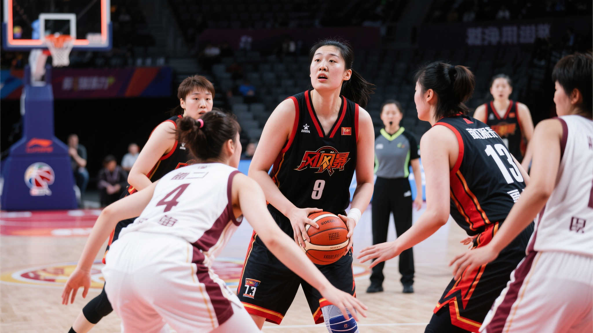 以此确保球 以此确保球