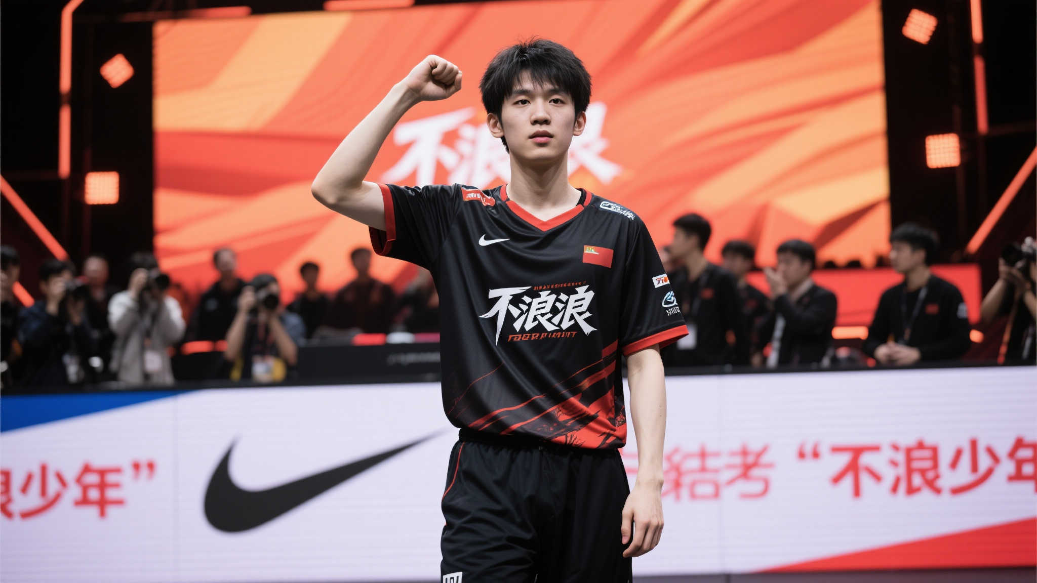 展現了他作 展現了他作